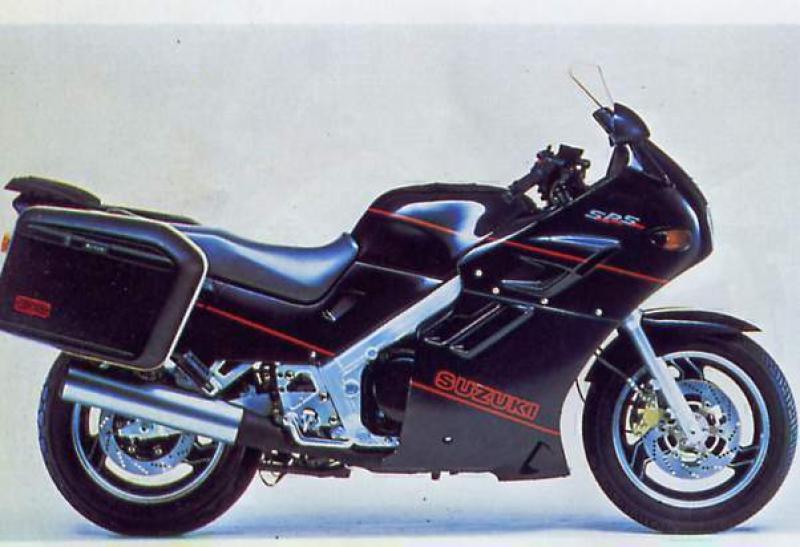 1988 Suzuki GSX 1100 F (reduced effect) #2