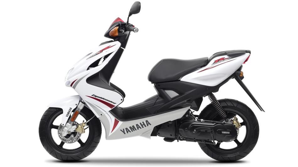 2012 Yamaha Aerox R #6